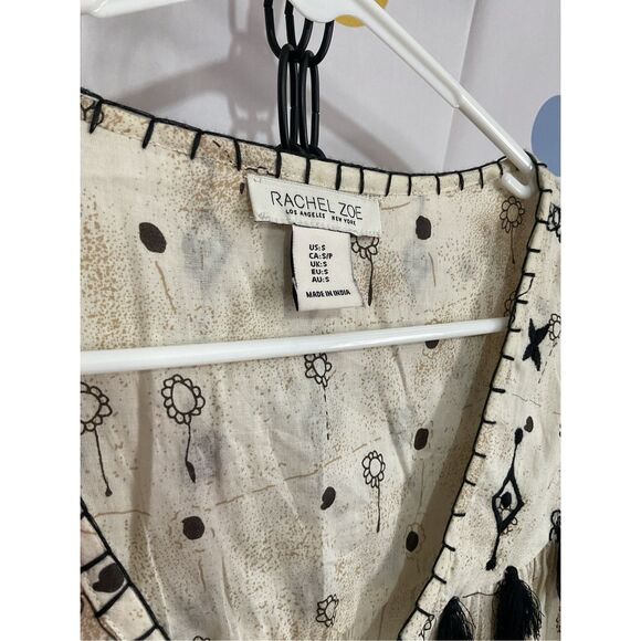 NEW Rachel Zoe Boho Peasant Style Top Beiges & Black Tassels Size Small ❤️🌿 - Picture 2 of 11